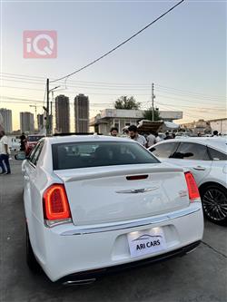 كرايسلر 300
